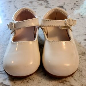 Toddler Girl's Cream Dress Shoes